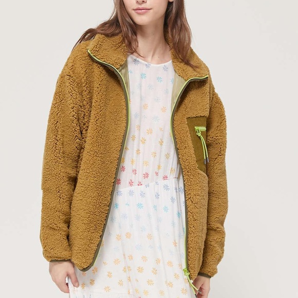 Urban outfitters fleece jacket - Picture 2 of 8